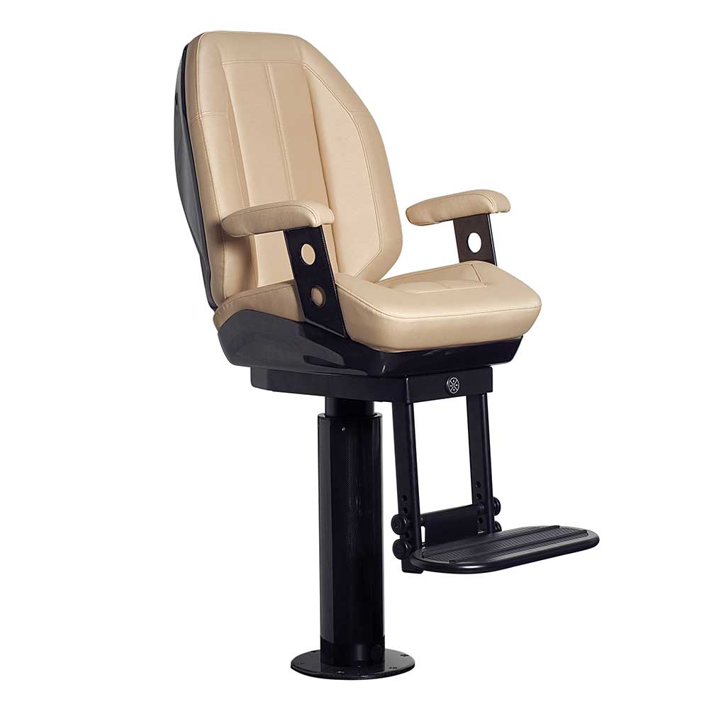Автоматическое капитанское кресло P 252 Carbon Stealth